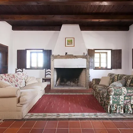 Aqueduct Estate's Retreat *